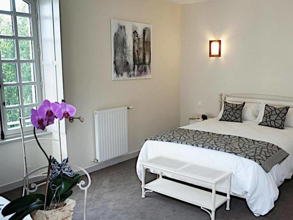 Logis Hotel Le Prieure Des Gourmands Шатобриан Экстерьер фото